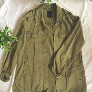 ARMY GREEN SHACKET FROM FOREVER 21 💚
